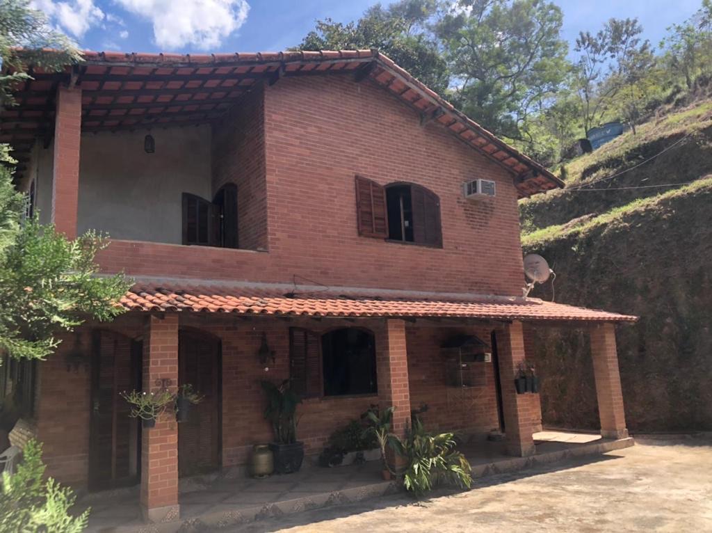 3c76cb6f-5cbe-4fff-b4dc-15d9e8be23d2