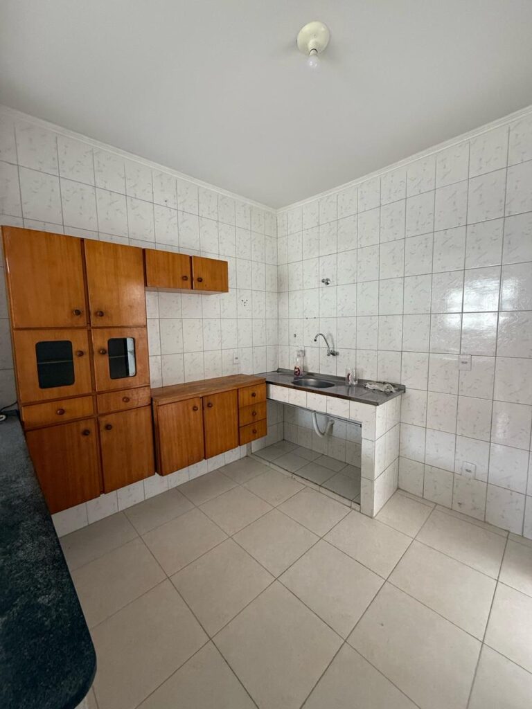 c826f305-c5e4-4979-ae70-fadc2a8f328d